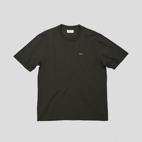 NN07 Adam 3209 EMB T-Shirt Dark Army