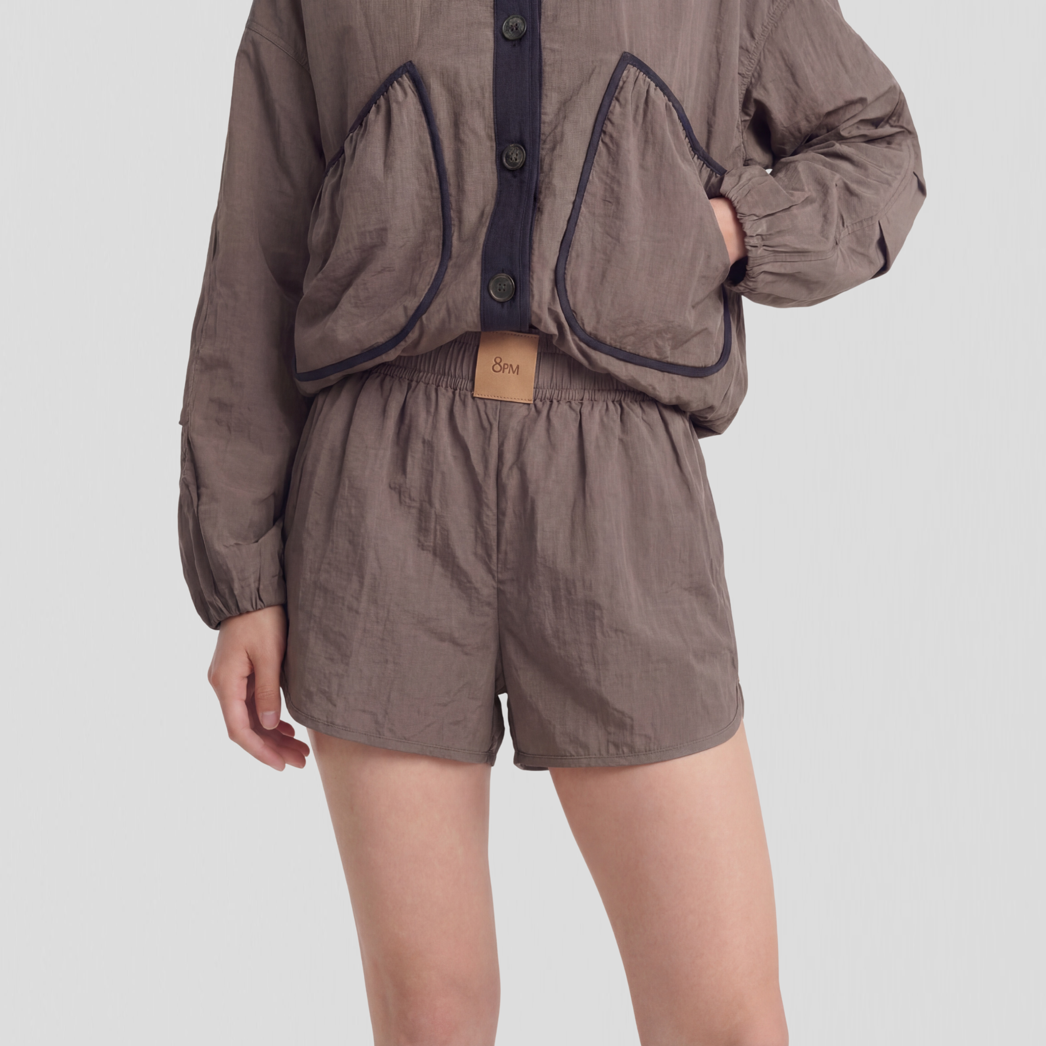 8PM Eze Shorts Mocha