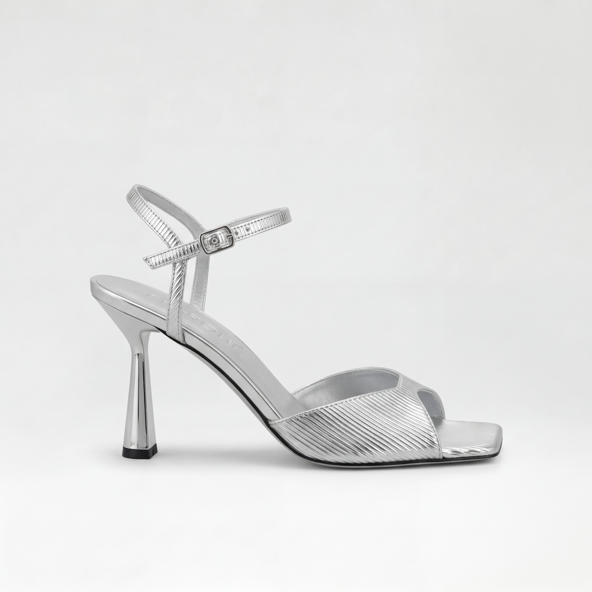 Morobé Meadow 15 Sandal Disco