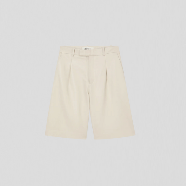 Róhe Leather Loose-Fit Short Chalk